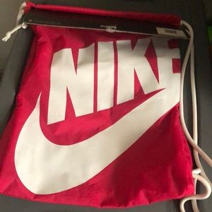 Nike drawstring gym sack hot pink